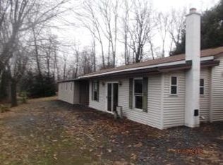 226 E Black Bear Dr, Catawissa, PA 17820