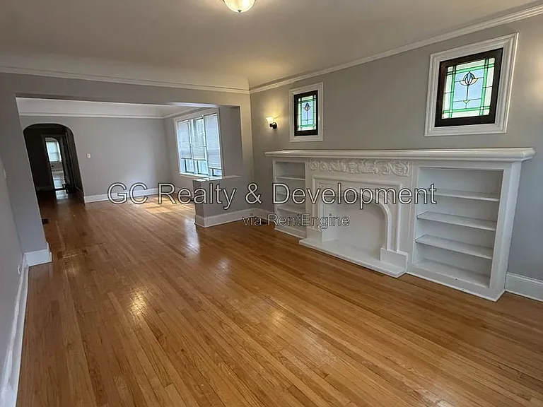 2326 W 25th St #1 — Photo 3