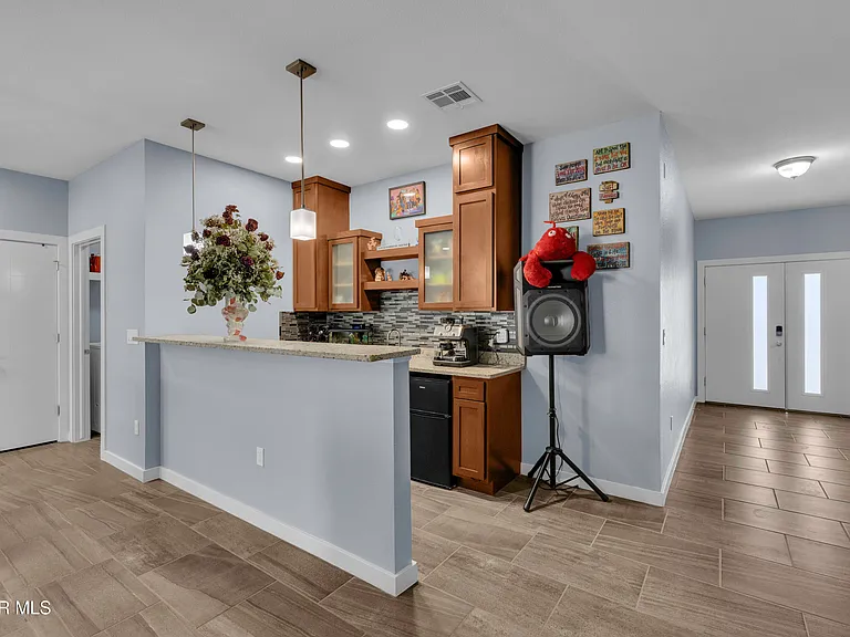 12631 Mark Twain Ave — Photo 4