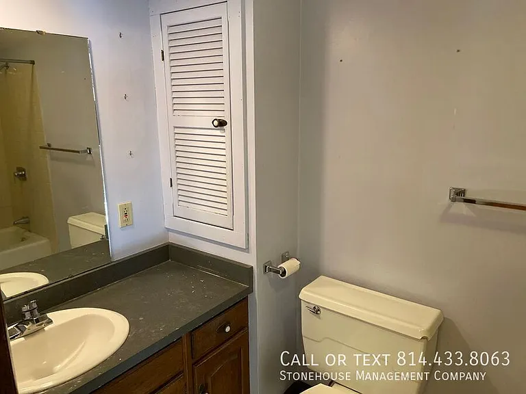 446 W 10th St #5 — Photo 13