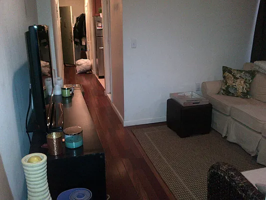 Rented by Sam Brief Realty | media 28