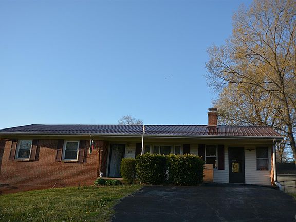 2nd image of 319 Greenwood Dr
