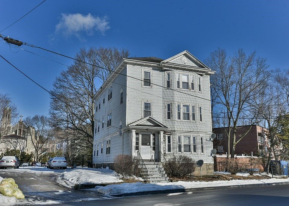 42 Stafford St Worcester, MA, 01603 Apartments for Rent Zillow
