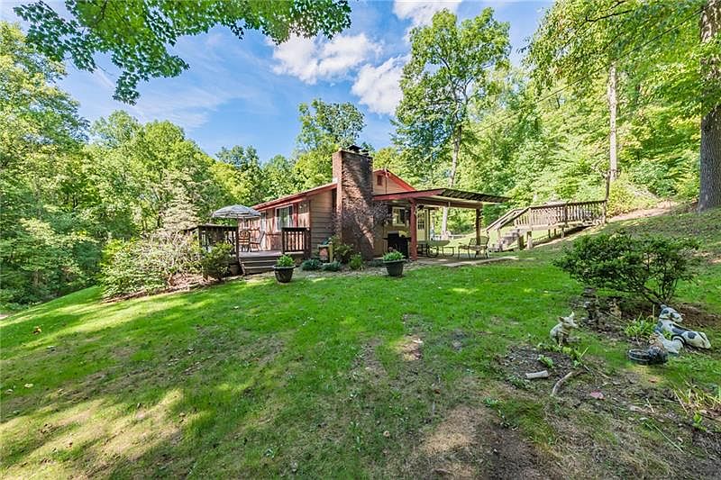1st image of 224 Forest Dr