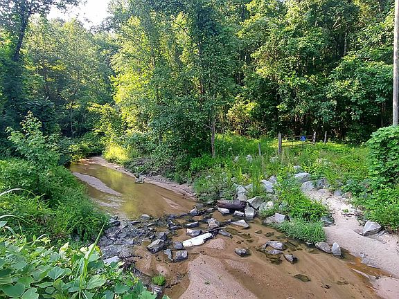 3rd image of 6542 Walker Rd
