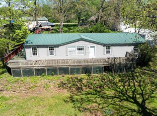 852 Putnam Rd, Sedalia, MO 65301
