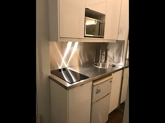 Rented by Apt 168 Inc | media 11