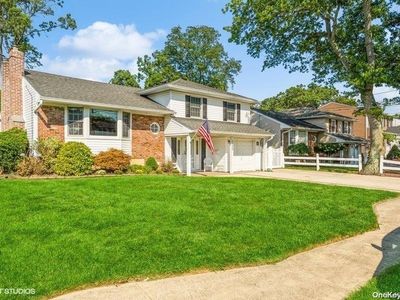 1422 Wagner Street, Wantagh, NY, 11793