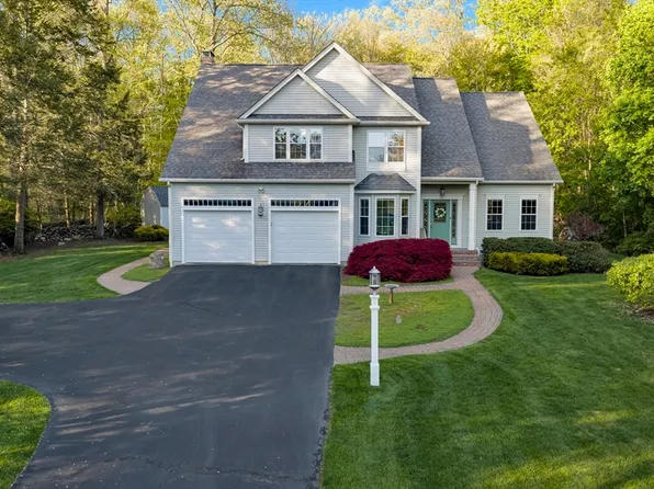 10 Turner Ln, Sturbridge, MA 01566