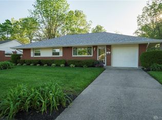 345 Stubbs Dr, Dayton, OH 45426