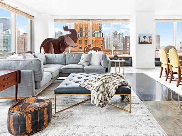 860 United Nations Plaza image 1 of 9