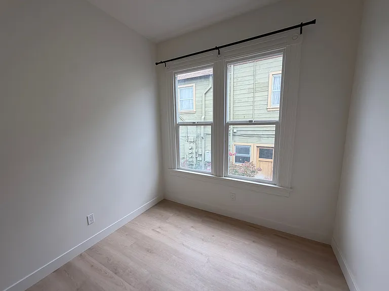 1826 Parker St — Photo 10