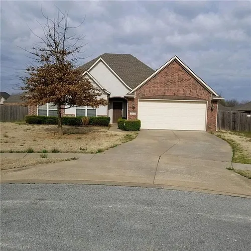 2537 N Vickers Pl Photo 1