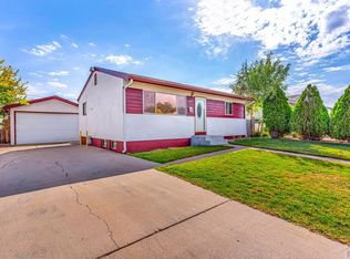 2120 Elmwood Ln, Pueblo, CO 81005
