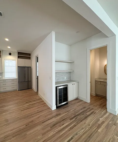 5115 Vanderbilt Ave — Photo 12
