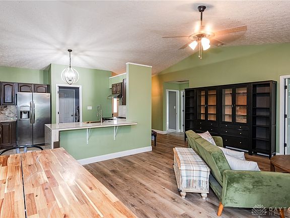 4th image of 175 Marrett Farm Rd