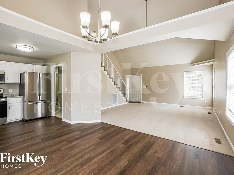 3508 Clover Hill Dr — Photo 5