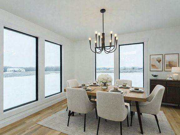 5th image of 4629 Royal Oaks Cir SW