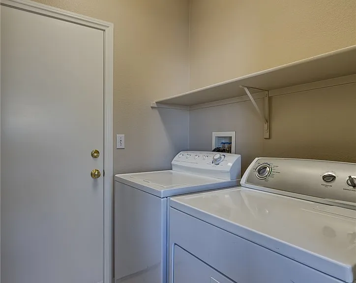 10054 Cambridge Blue Ave — Photo 32