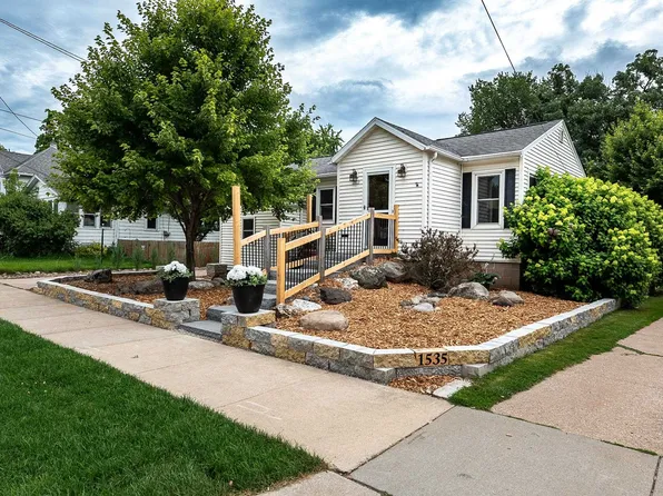 1535 W Bent Ave, Oshkosh, WI 54901