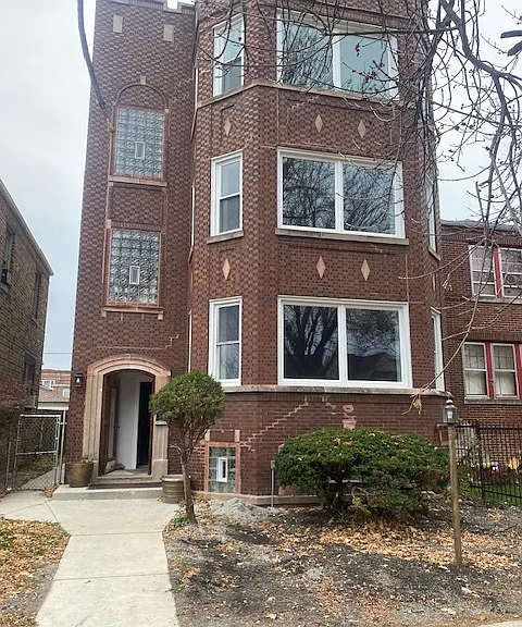 10214 S Forest Ave #2 — Photo 1
