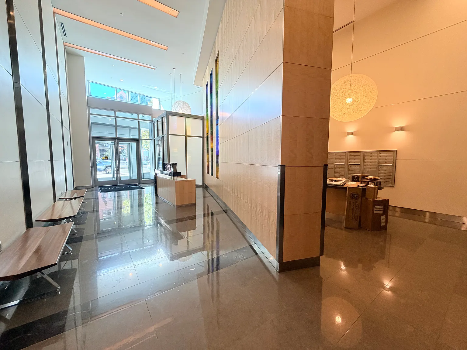 1 bed, 850 sqft, $2,100 — Photo 3