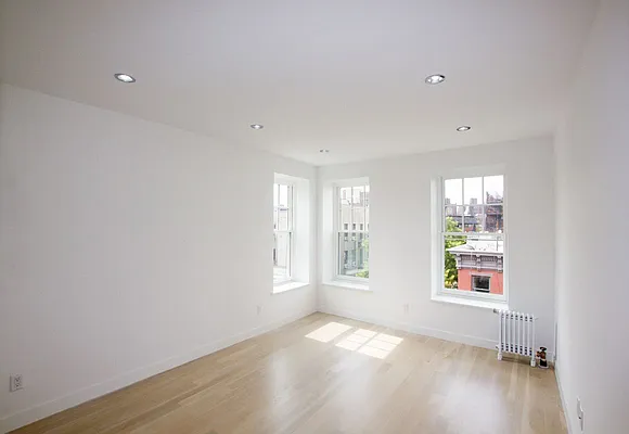 Rented by Jonis Realty | media 1