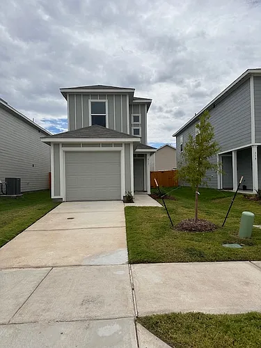 917 Grebe Dr Photo 1