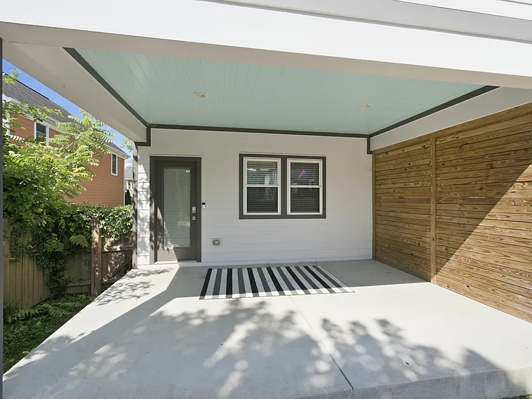 2002A 10th Ave N #A — Photo 25