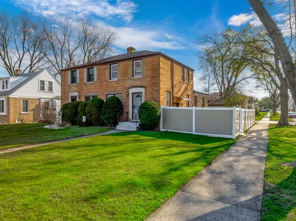 1693 Linden St, Des Plaines, IL 60018