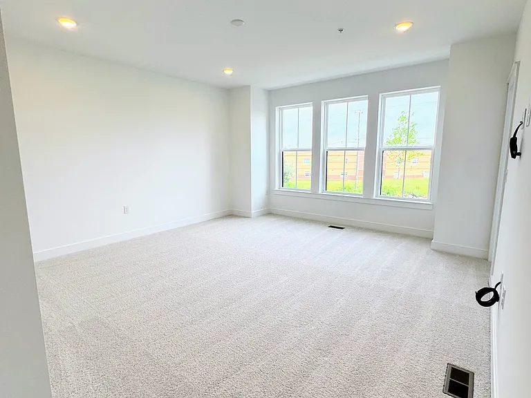 14928 Deco Cir — Photo 18