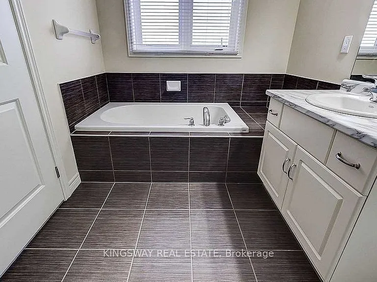 7 Lakelawn Rd #5 — Photo 23