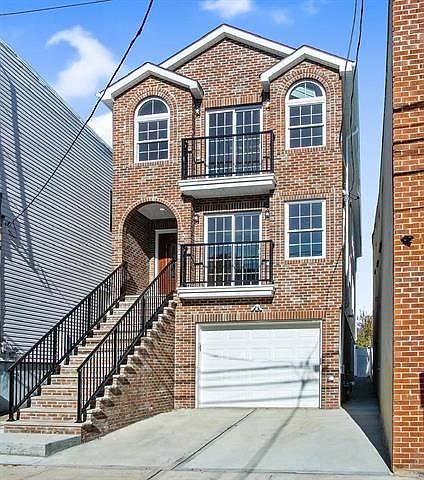1st image of 81 W 20th St #2