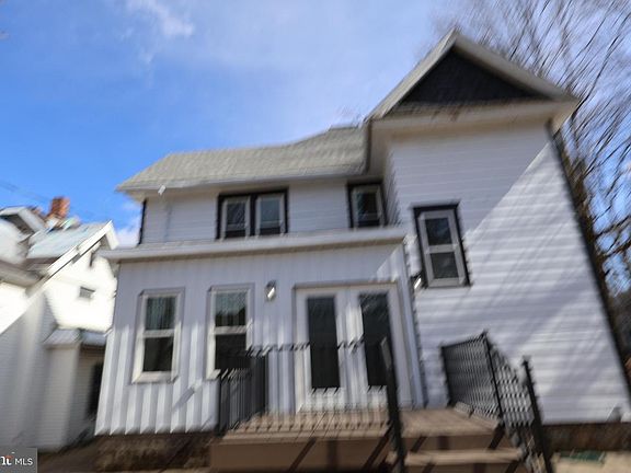 3rd image of 506 S Main St