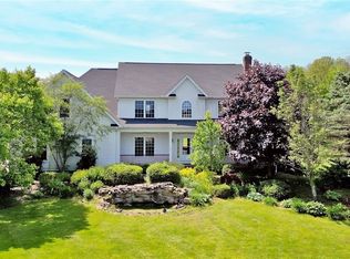 9905 Tudor Pl, Chardon, OH 44024