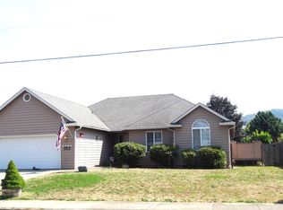 1581 NW Harvey Ave, Roseburg, OR 97471