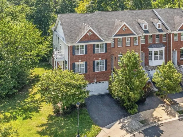 43283 Mitcham Sq, Ashburn, VA 20148
