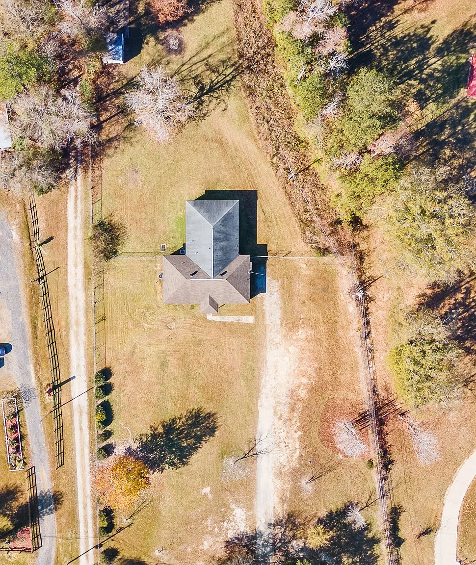 4 bed, 2428 sqft, $2,300 — Photo 3