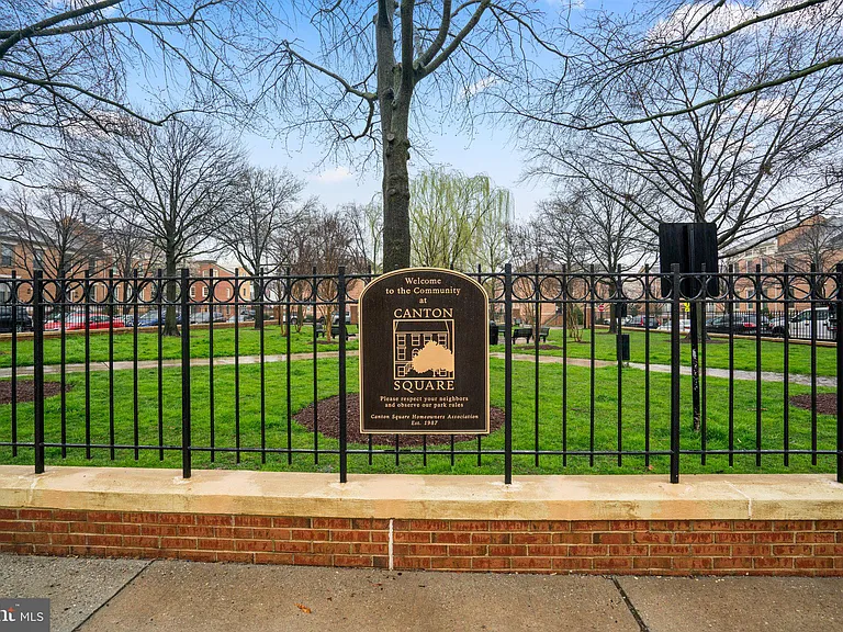 1120 S Kenwood Ave — Photo 46