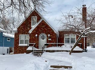 307 Burnside Ave, Muscatine, IA 52761