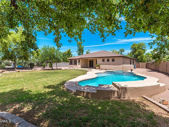 5th image of 4133 E REINS Road