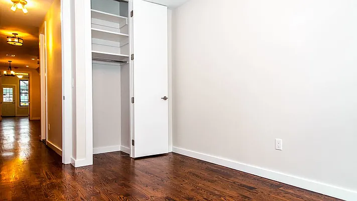 Rented by Nooklyn NYC LLC | media 37