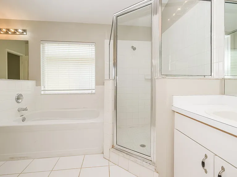 9339 Hidden Water Cir — Photo 11