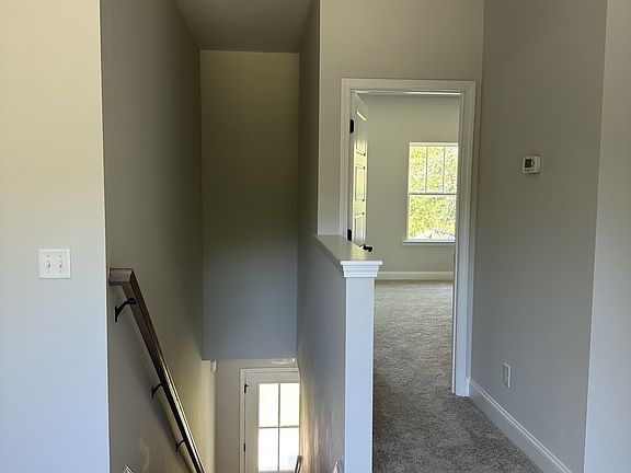 3rd image of 297 W East Smith Rd