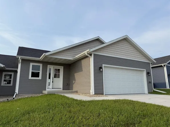 1237 Tivoli Circle, Oregon, WI 53575