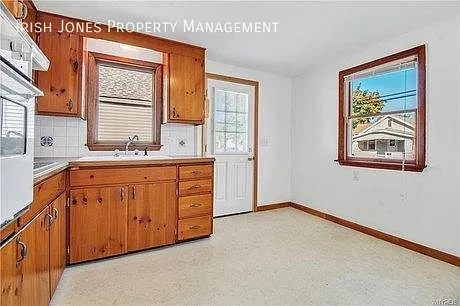 17 Houston St — Photo 3