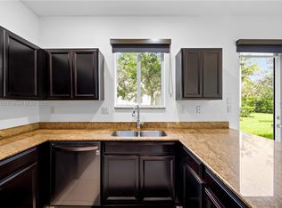 21416 NW 13th Pl #21416, Miami, FL 33169