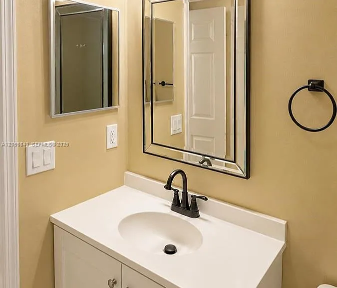 1133 Golden Lakes Blvd #812 — Photo 11