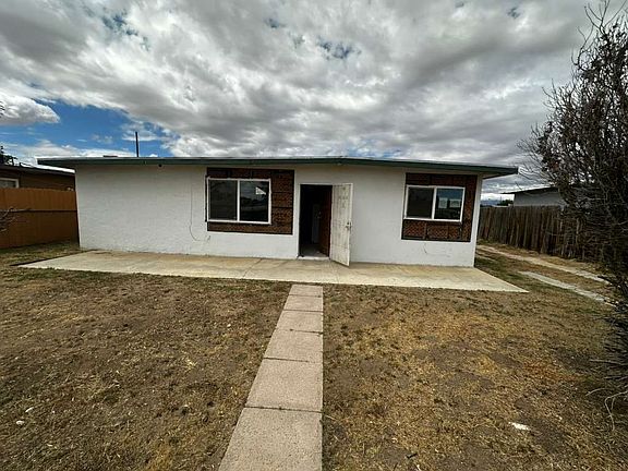 3rd image of 2859 Laurel St