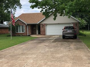1416 Lillian Dr, Jefferson City, MO 65109